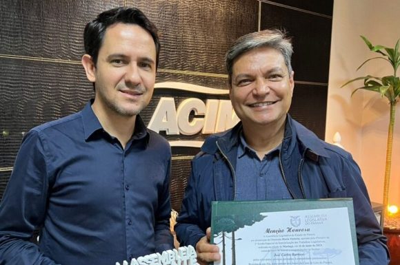 Reitor Barbieri recebe Menção Honrosa da Assembleia Legislativa do Paraná