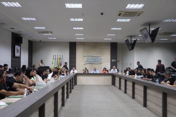 UniCV reúne mais de 80 gestores de polos na 5ª Jornada do Conhecimento