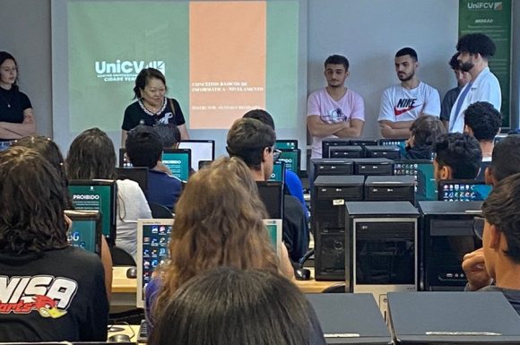 UniCV inicia projeto de capacitação em informática para nova turma da Promec