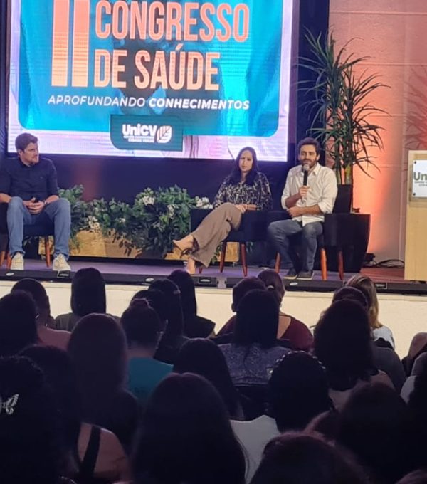 Conselheiros profissionais participam da abertura do II Congresso de Saúde do UniCV