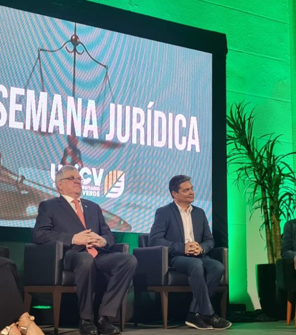 Desembargador do Estado aborda judicialização da medicina na VI Semana Jurídica do UniCV
