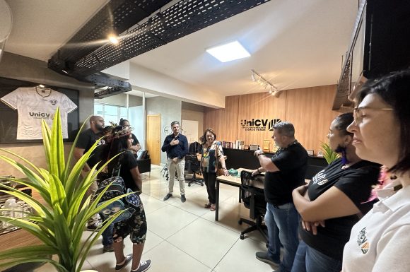 Alunos indígenas de Guaíra realizam sonho de conhecer campus universitário do UniCV