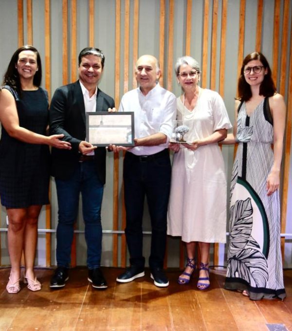 UniCV é premiado com o Selo Ipê Empresarial da Prefeitura de Maringá por suas práticas sustentáveis