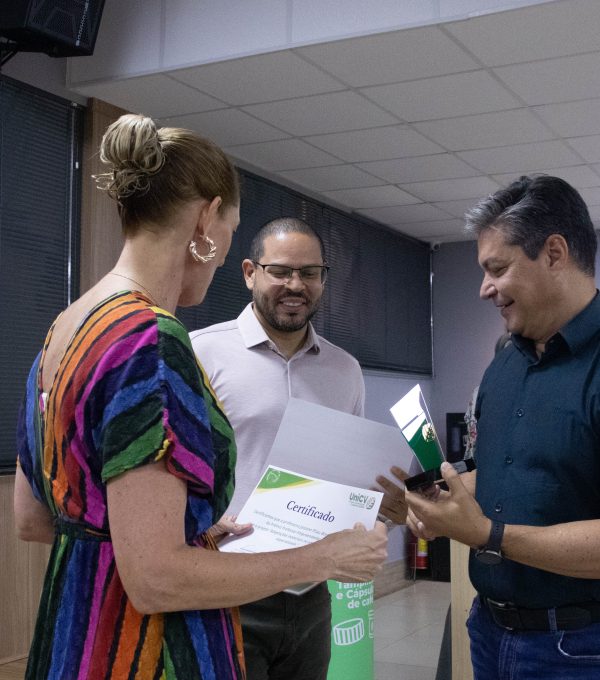 UniCV promove 1ª edição do Prêmio Professor Empreendedor e entrega troféu a vencedores