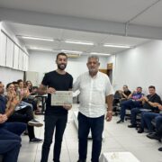 Professor do UniCV recebe prêmio de “Educador Destaque” do Crea-PR