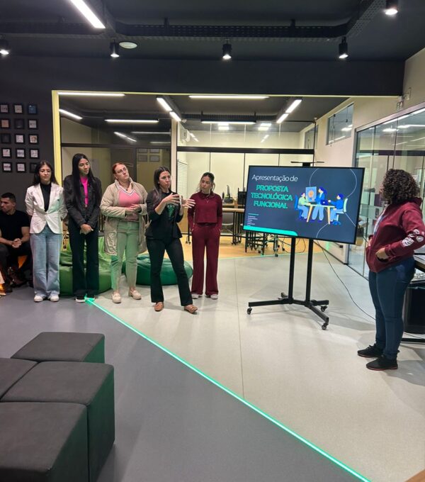 Alunos de Fisioterapia apresentam trabalhos de inovação