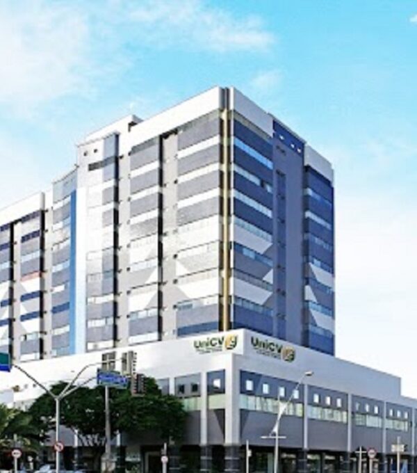 Ensino à distância fica perto de superar o presencial no Brasil