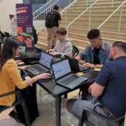 UniCV promove Recruta Day com oportunidades de estágio e networking para estudantes