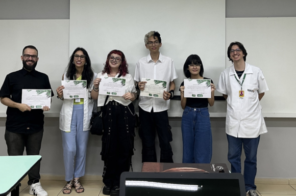 Alunos do PIIC do Centro Universitário publicam capítulos em livro