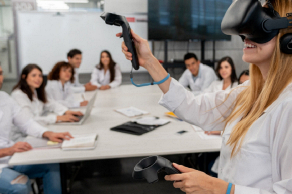 UniCV lidera preparo para o futuro com inovação e tecnologia